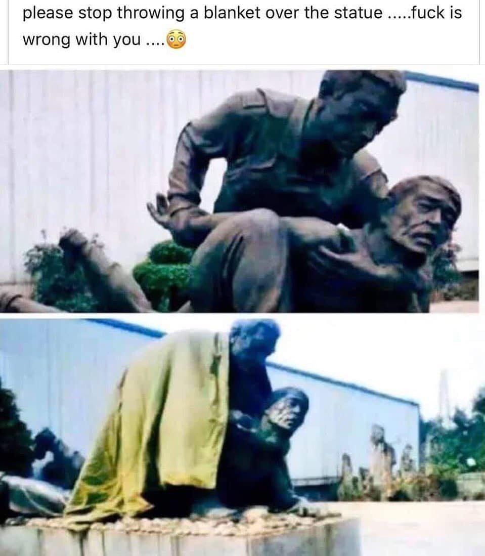 please stop throwing a blanket over the statue .....fuck is wrong with you pes 7 7