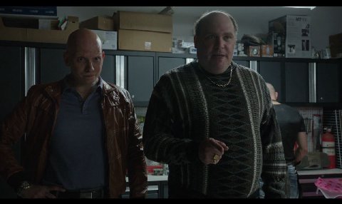 решил досмотреть «Барри» и в очередной раз угараю оттого, что чеченцы по мнению HBO выглядят, как разведос и сони топрано.