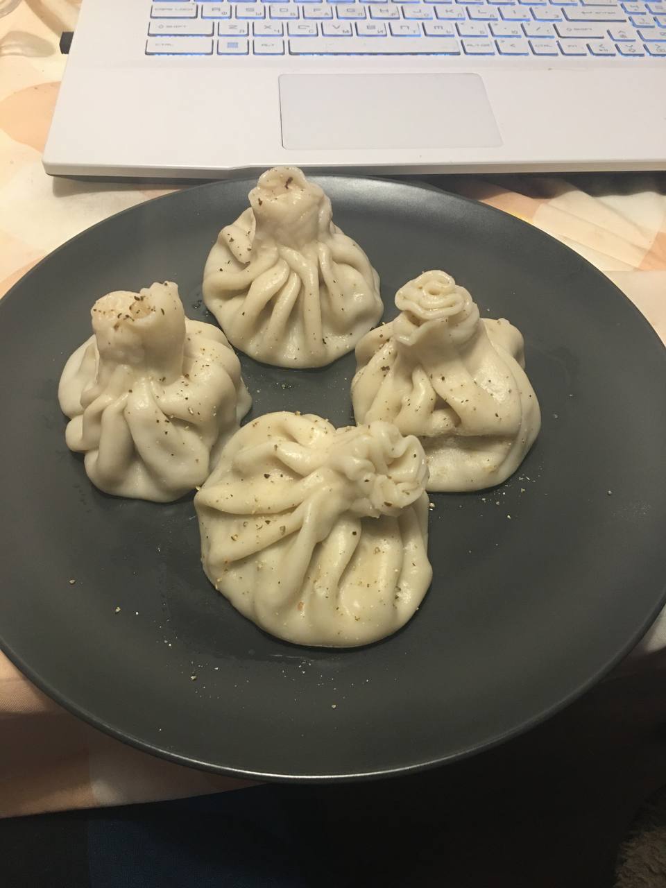 Сегодня целуем хинкали