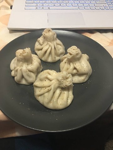 Сегодня целуем хинкали