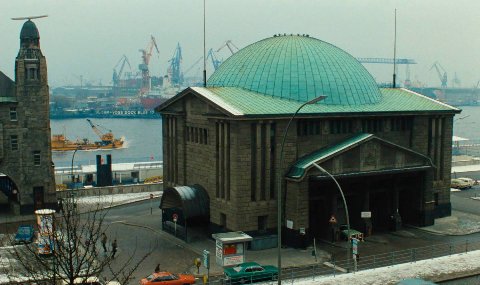 3 у 7. 1 Land. VOSS DOCK ELIT 17 Я 5 7% 5 А