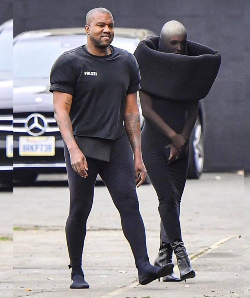 А А