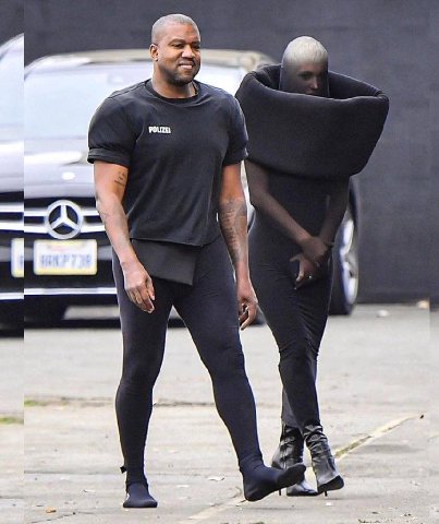 А А