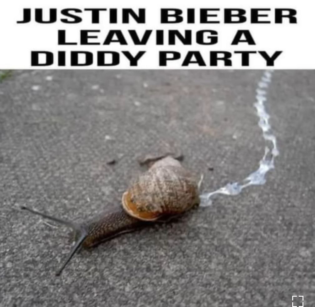 JUSTIN BIEBER LEAVING A DIDDY PARTY