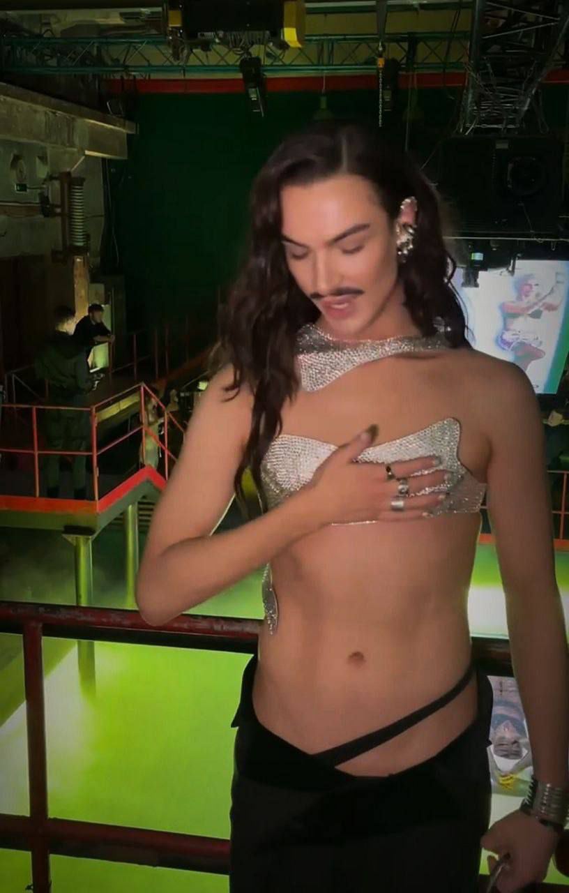 2 7