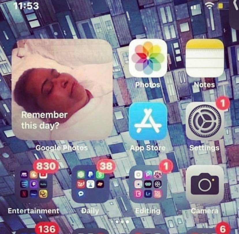 11:53 of Notes Photos 4 Remember this day? A, Google Photos Settings App Store 830% 3 с о 1 Entertainment Camera Daily Editing 136