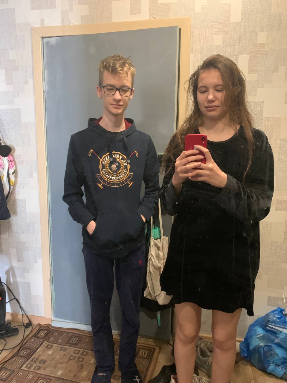 чисто два блять зомби