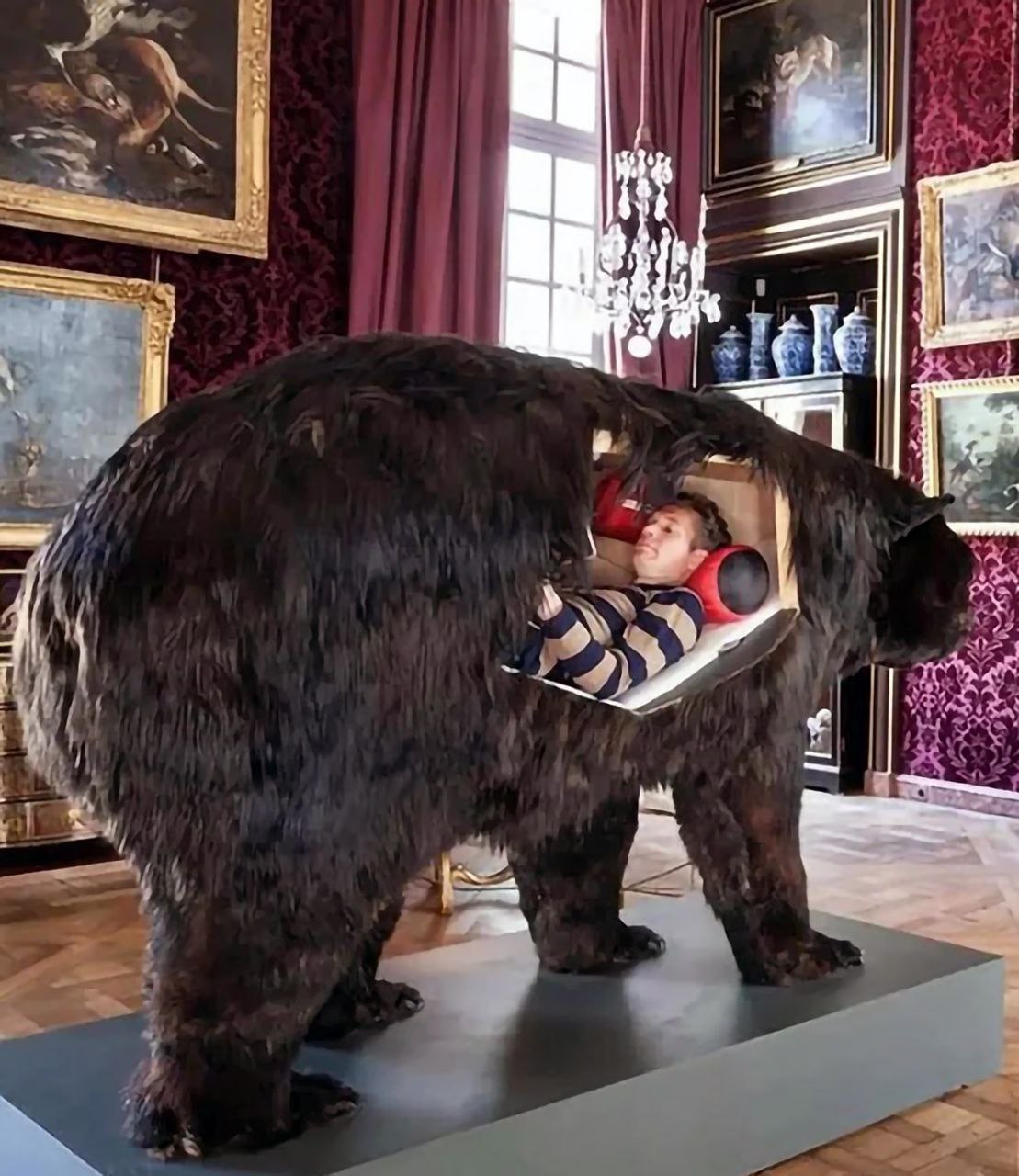 4%