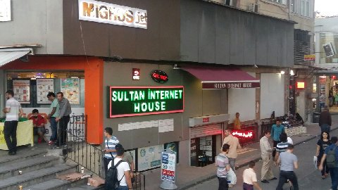 OR а SULTAN INTERNET HOUSE