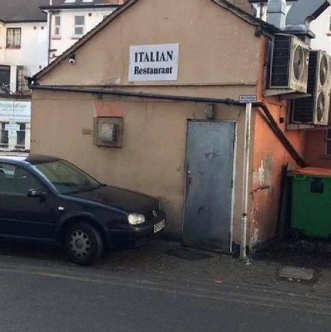 ITALIAN Restaurant и.