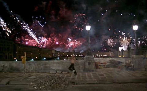 Les Amants du Pont-Neuf, 1991, Леос Каракс.

В 1991 году Каракс снимает одну из самых дорогих лент в истории Франции, провалившую и прокат, и авторитет авторского кино внутри страны. Спустя годы, как