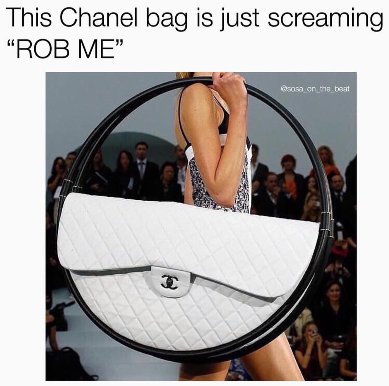 This Chanel bag is just screaming “ROB ME”