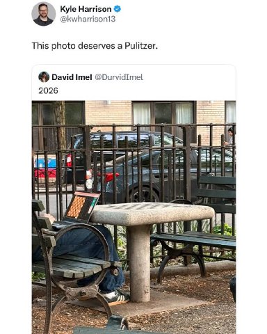 Kyle Harrison @kwharrison13 This photo deserves a Pulitzer. David @Durvidimel 2026 4 5 1 а 7 9 7 в 2 я “У 5 у