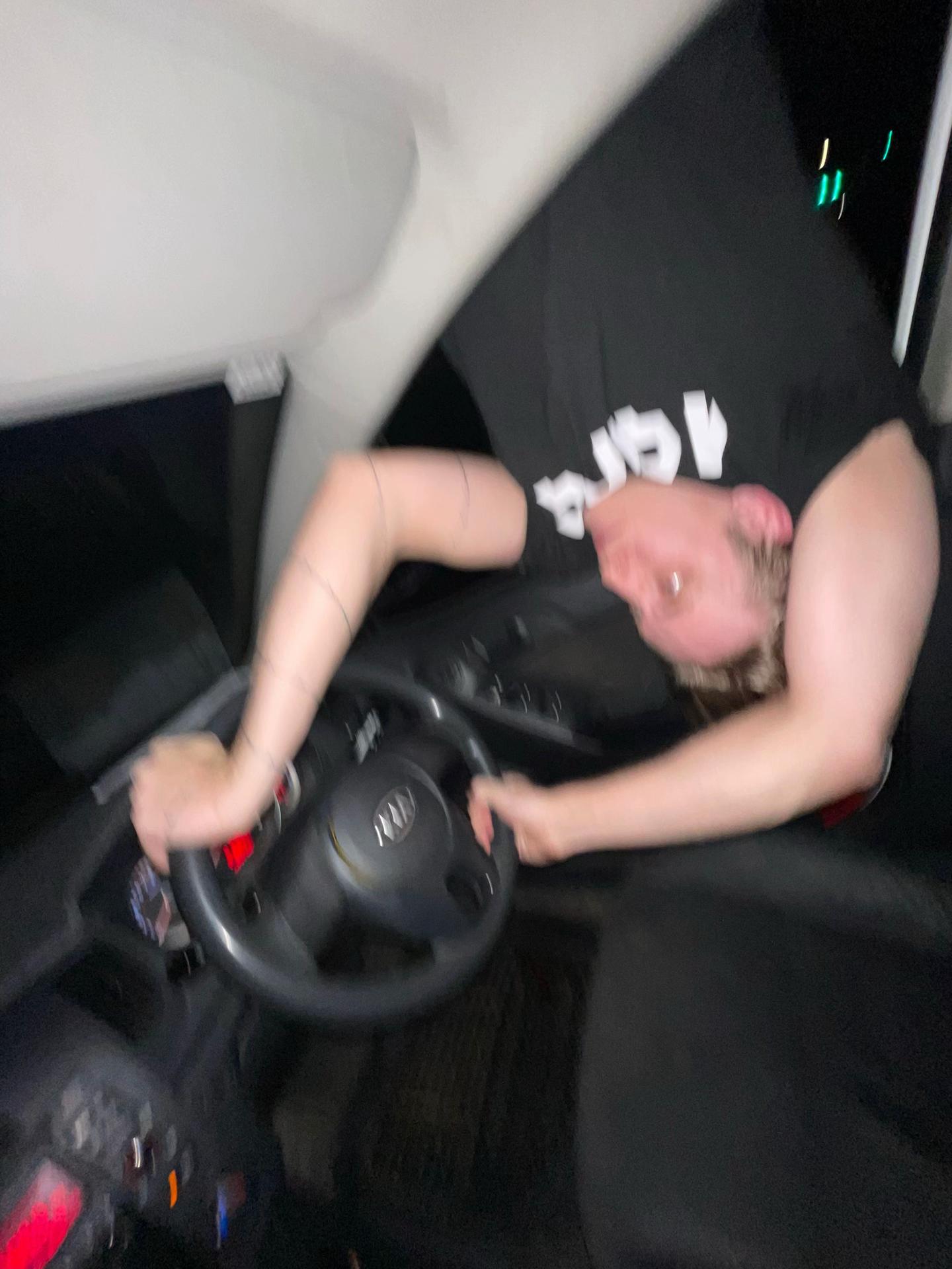 у 4