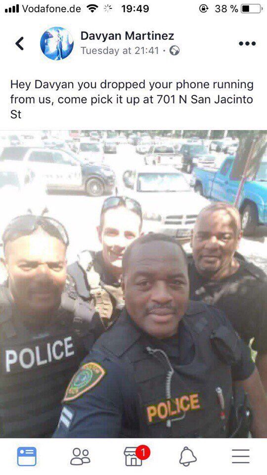 Vodafone.de 19:49 38% Davyan Martinez Tuesday at 21:41 Hey Davyan you dropped your phone running from come pick it up at 701 San Jacinto 4 POL! 9