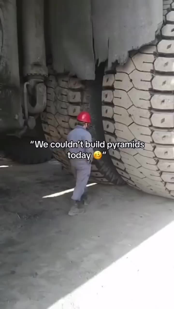 “\Ne couldngtibuild|jpyramids “We couldngt build pyramids "We couldnitipulld pyramigs) а е сомапвойа pyramids