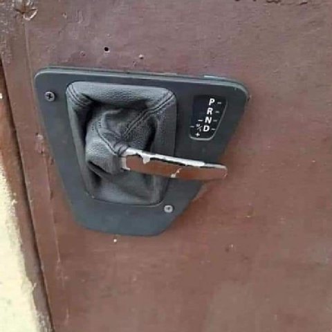 4 В