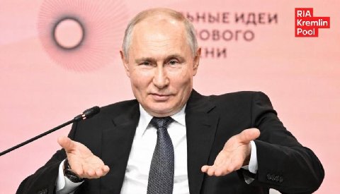 RIA Kremlin Pool 4