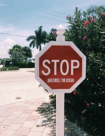 „2 7 i= 4° STOP AND THE OCEAN 5
