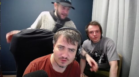 бывалый, трус и балбес.

(это все про одного)