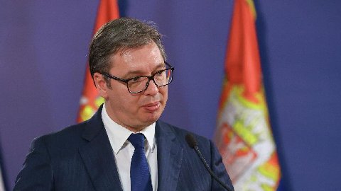 Президент Сербии Вучич заявил, что его «не приручить», потому что «волки в цирке не выступают»

В немецком издании Die Zeit утверждалось, что «приручить» сербского лидера можно, если пригрозить приост