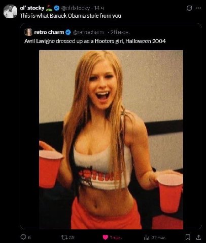 stocky 4, 14 this is what Barack Obama stole from you retro charm @retrocharm_- 28 июн. Avril Lavigne dressed up as a Hooters girl, Halloween 2004 Об 1335 32 тыс.