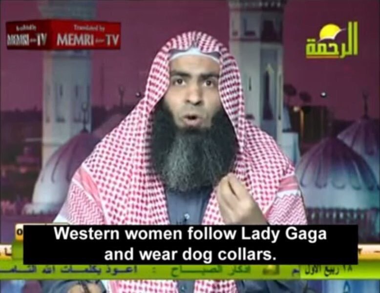 Western women follow Lady Gaga and wear dog collars.