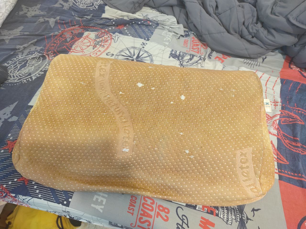 ahh the comfort of 8 years old pillow that was never washed