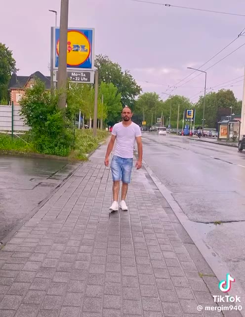 3 2. TikTok mergim940