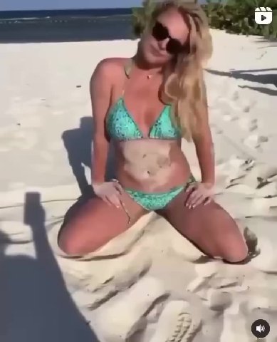 похуй чисто на выкидыша. отдыхаем!