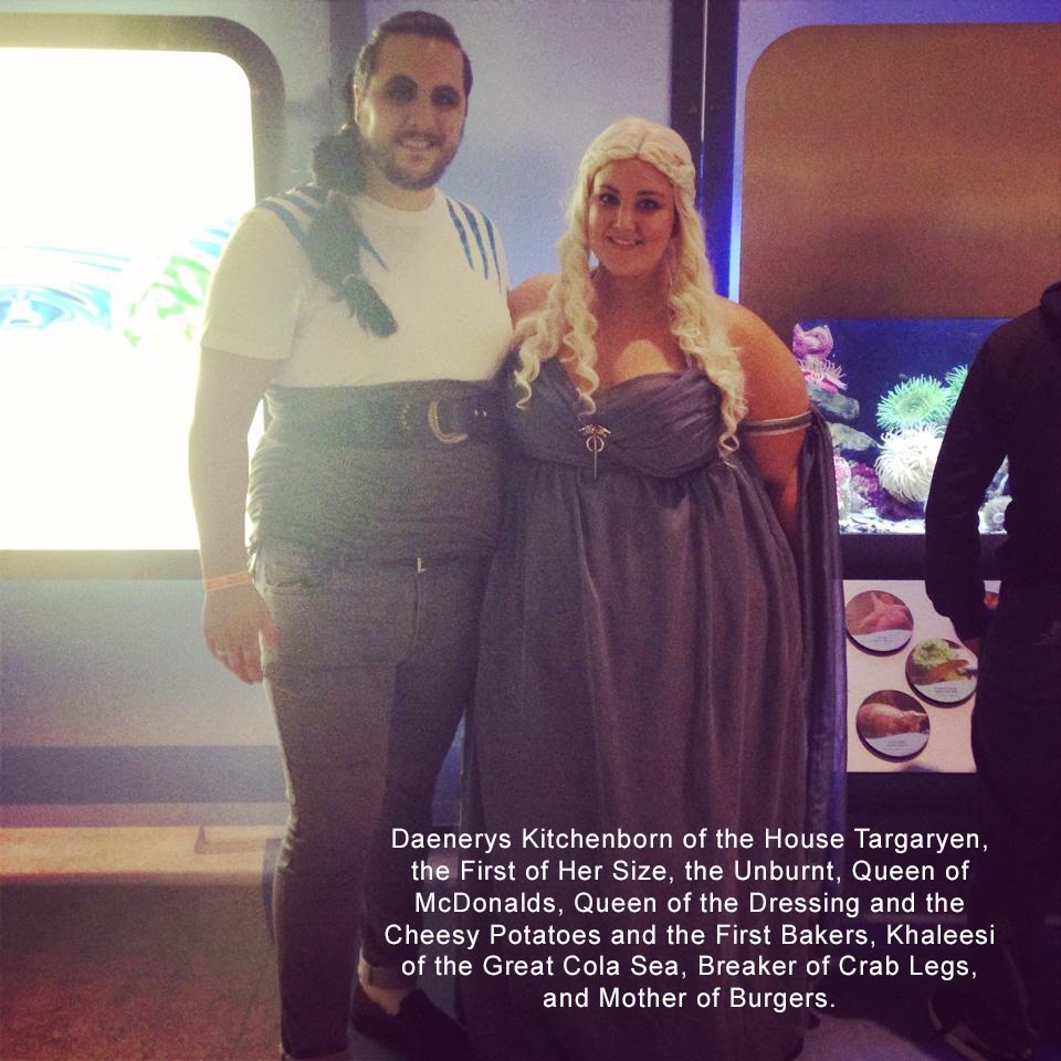 и Daenerys Kitchenborn of the House Тагдагуеп, the First of Her Size, the Unburnt, Queen of McDonalds, Queen of the Dressing and the Cheesy Potatoes and the First Bakers, Khaleesi of the Great Cola Se