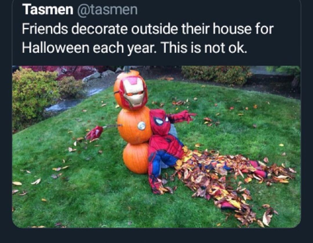 Тазтеп Friends decorate outside their house for Halloween each year. This is not 4,