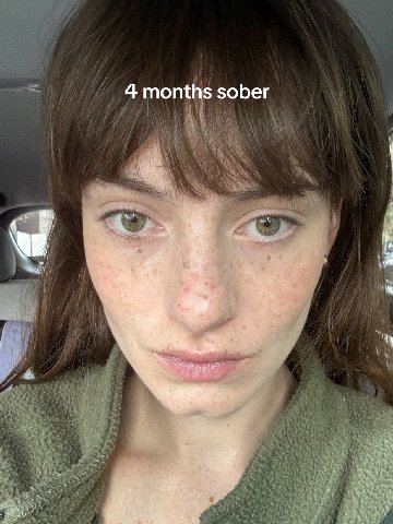 4 mont sober a У 4