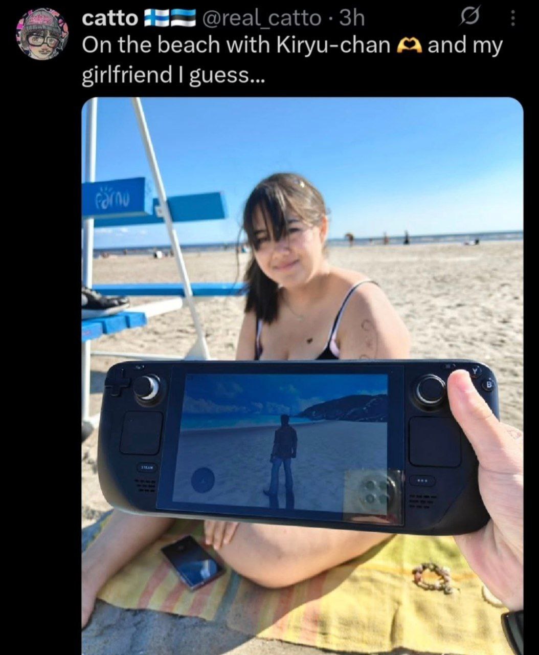 catto @real. catto On the beach with Kiryu-chan £4 and my girlfriend guess 2)