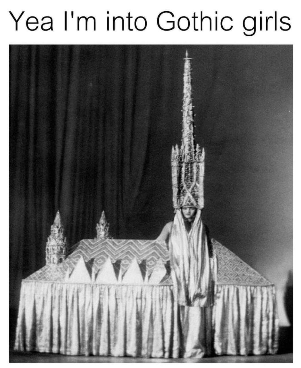 Yea into Gothic girls