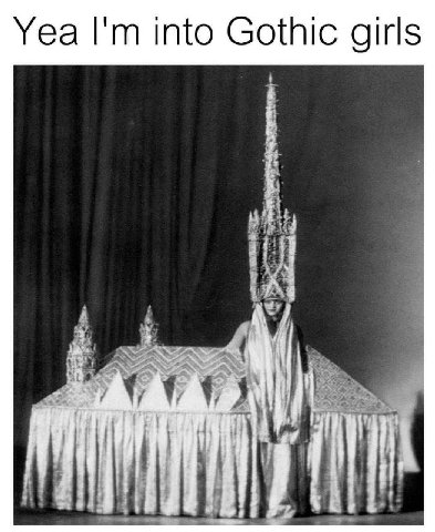 Yea into Gothic girls