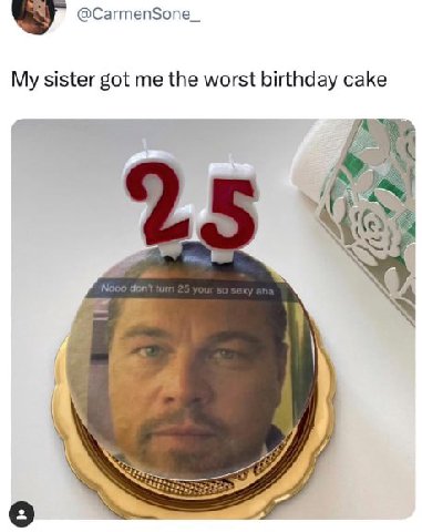 @CarmenSone_ My sister got me the worst birthday cake