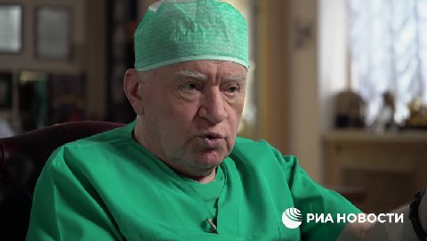 Польза красного вина для сердечно-сосудистой системы – правда или миф? В интервью РИА Новости отвечает Лео Бокерия.