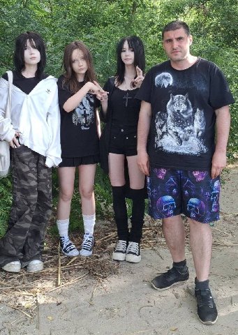А at ais 1