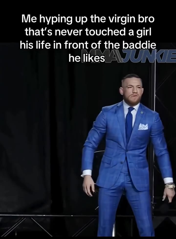 that’s never touched a girl his life in front of the baddie hellikes AJUAKIE he likes AW WINNIE
