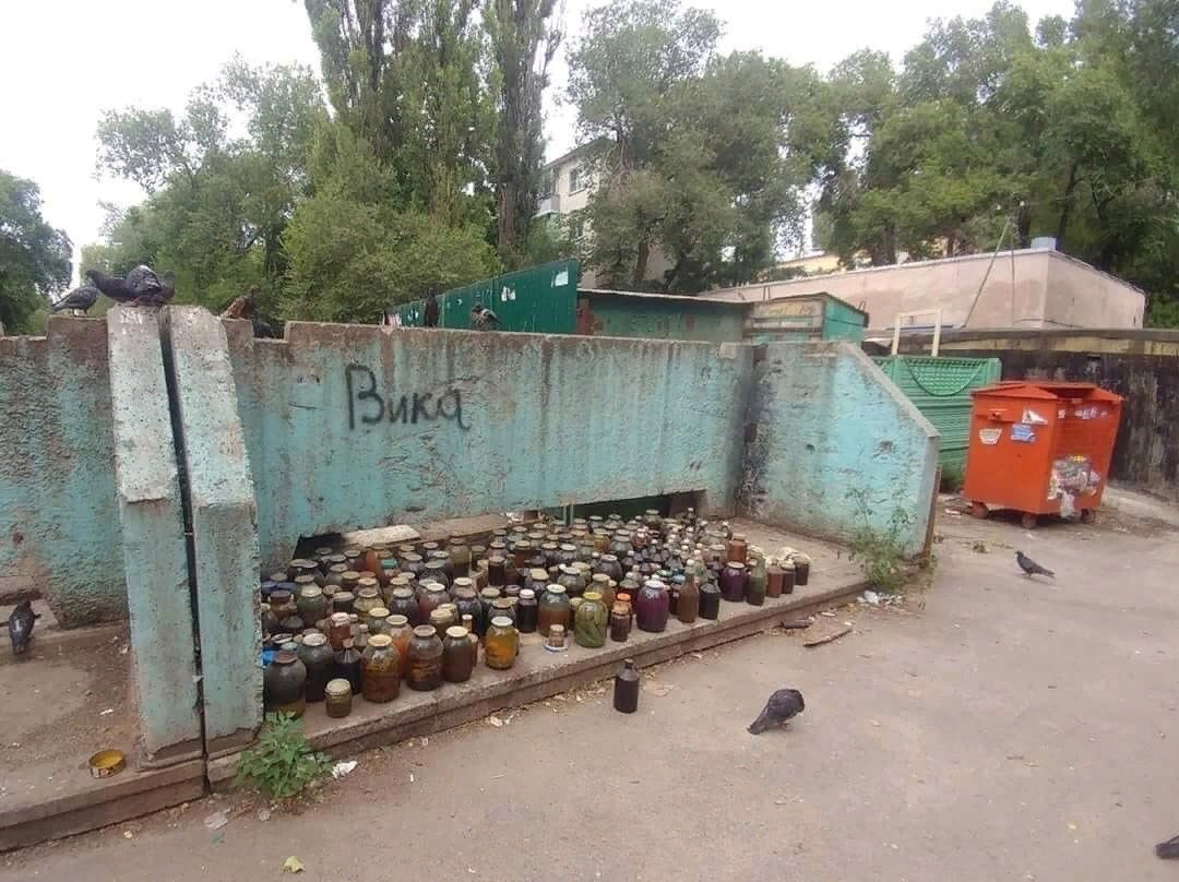 Амфоры с жертвенными дарами в храме богини победы Виктории, примерно 200 г. до н.э, Рим.