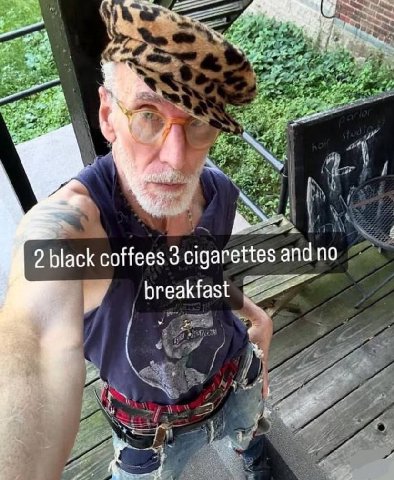 а 2 black coffees 3 cigarettes and по breakfast у