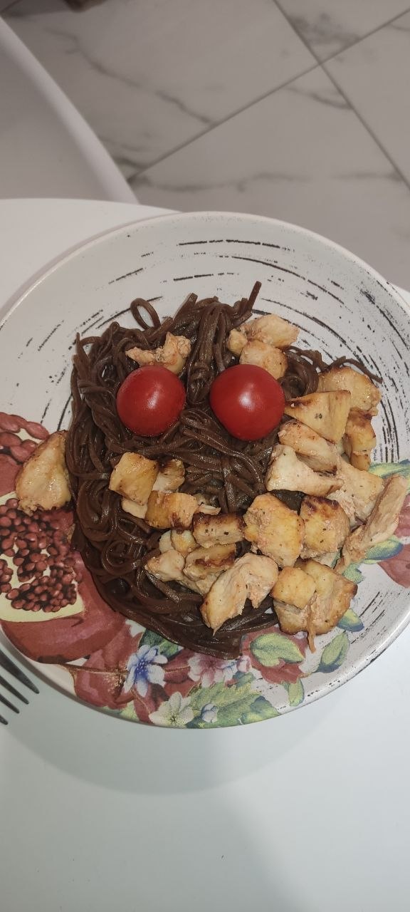 мать а можно я тоже здесь покитченцелю? ЯКИСОБА С КУРИЦЕЙ ИЗ АЭРОГРААЛЯ