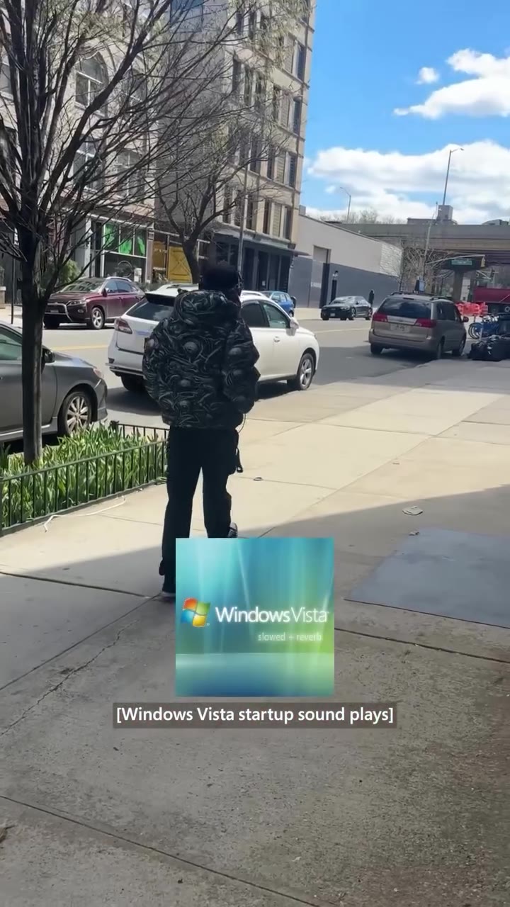 [Windows Vista startup sound plays]