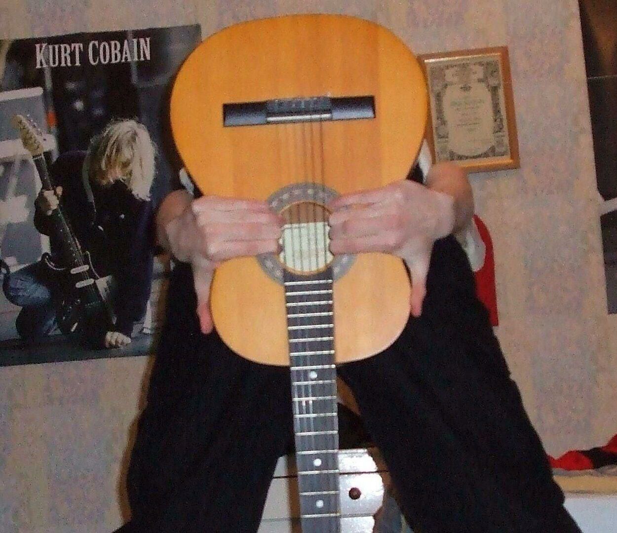 KuRt COBAIN У