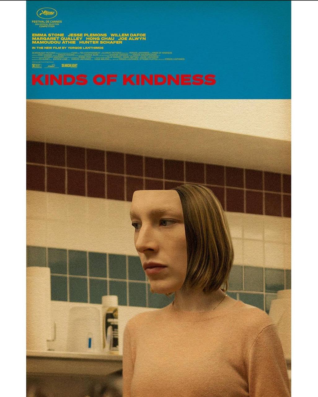 EMMA STONE JESSE PLEMONS WILLEM DAFOE MARGARET QUALLEY HONG CHAU JOE ALWYN MAMOUDOU ATHIE HUNTER SCHAFER THEE NEW FILM YORGOS Ess a A We