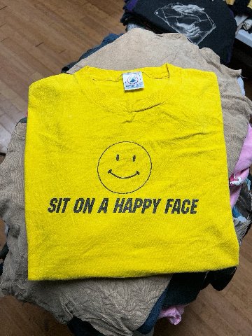 у: Я SIT ON A HAPPY FACE