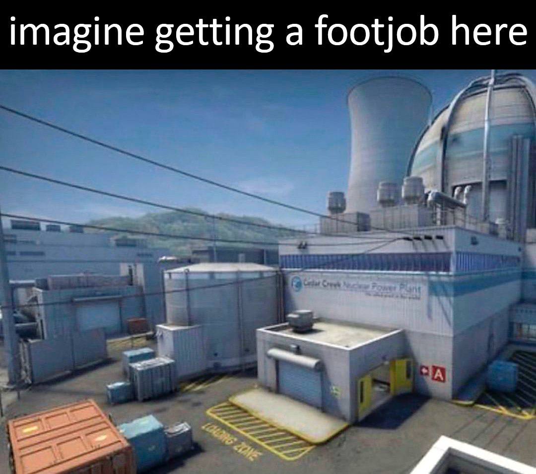 imagine getting a footjob here