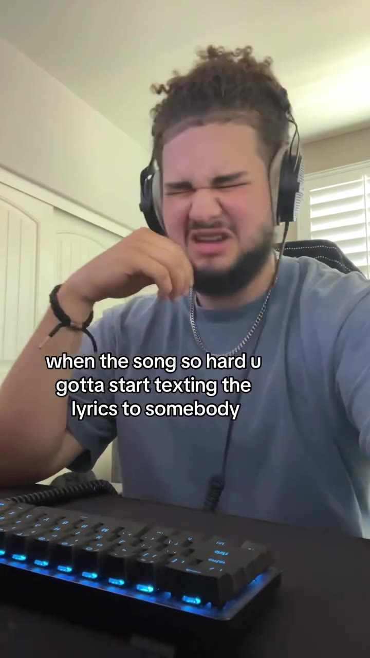 gotta start texting the lyrics to somebody F ‘when\thejsongj|so hardlu