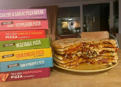 PHEESE GARLIC THING CRISPY PIZZA THIN CRISPY Я PIZZA Sainsburys PIZZA Sainsburys